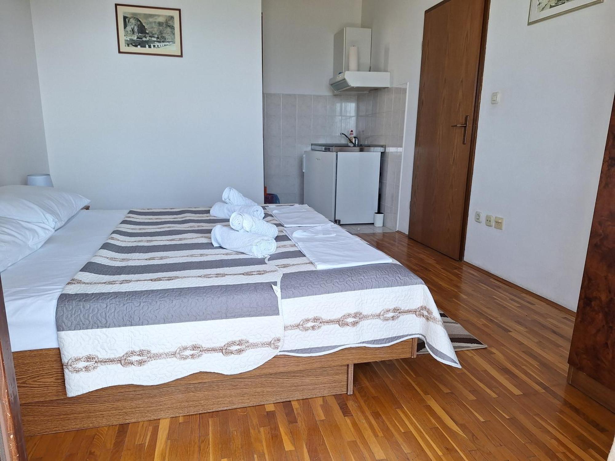Ante Apartments Дуче Номер фото